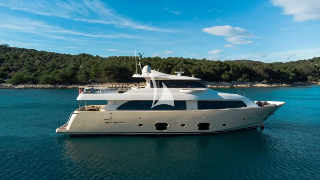 FRIEND’S BOAT