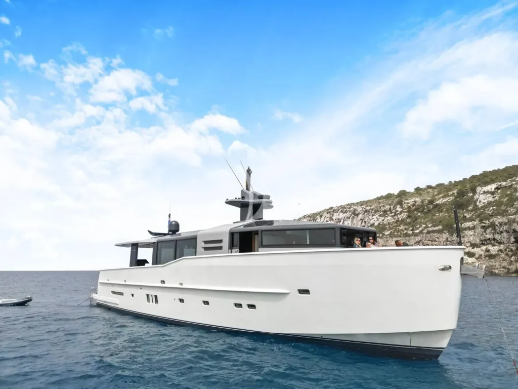 ETERNITY 44